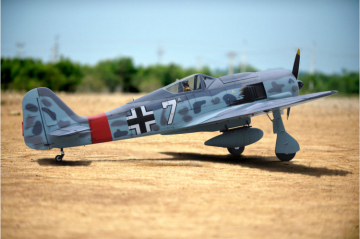 Black Horse Focke-Wulf FW 190A 120cc 2600mm GP/EP ARF i gruppen RADIOSTYRDA FLYG / Radiostyrda Flygplan  / Flygplan (frbrnningsmotor) hos Rynosx4 Hobbyshop AB (BH178)