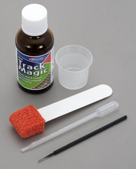 Deluxe materials Track Magic Rengöringsvätska 50ml i gruppen Bygg & Verktyg / DELUXE MATERIALS / Rengöring hos Rynosx4 Hobbyshop AB (DL-AC13)
