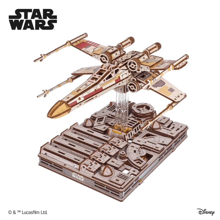 Ugears Luke Skywalker´s X-Wing Starfighter Star Wars i gruppen Bygg & Verktyg / Byggsatser trä / Mekaniska Byggsatser hos Rynosx4 Hobbyshop AB (UG70269)