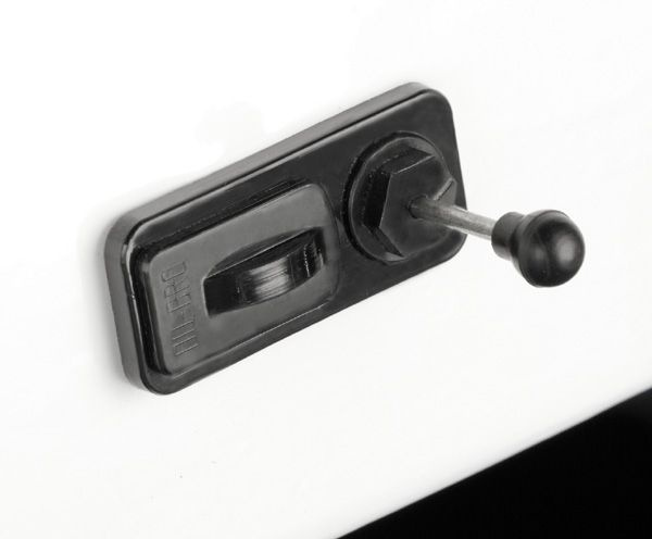 Strömbrytarfäste med ladduttag