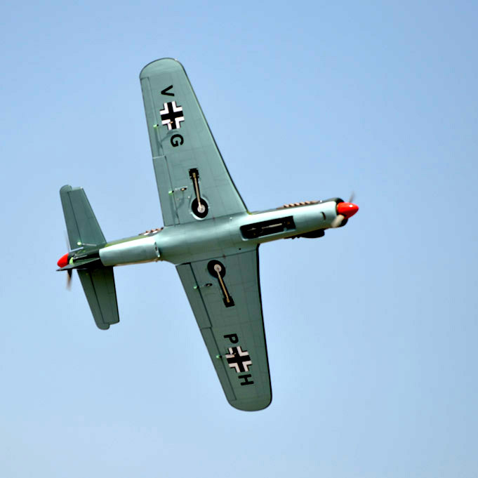 Black Horse Dornier Do335 172cm EP ARF El landställ