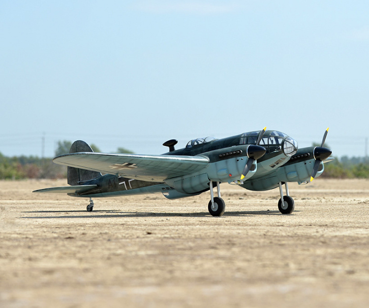 Black Horse Heinkel HE 111 20cc(2) 2500mm Ellandställ