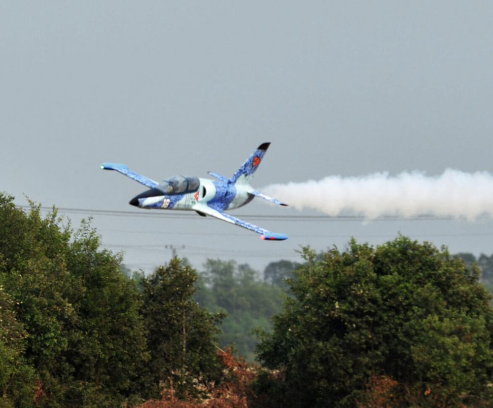 Black Horse Albatros Turbine 189cm Infällbara Landställ