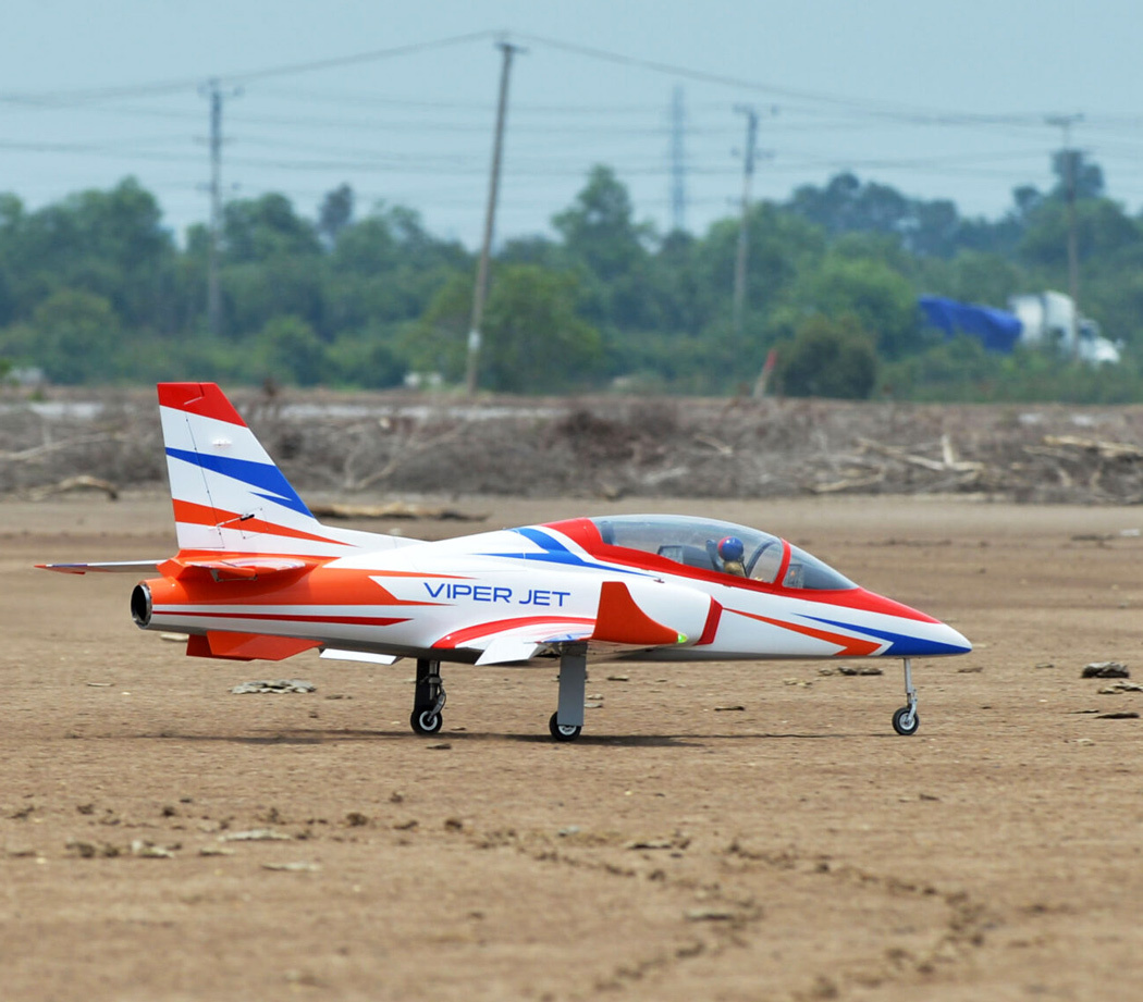 Black Horse Viper Jet Turbine 140N Komposit 223cm