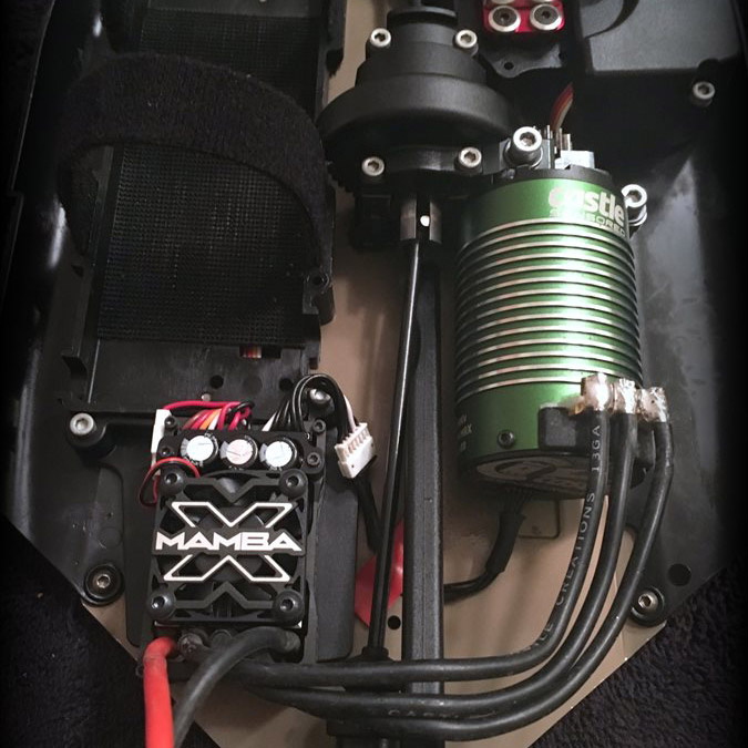 MAMBA X Sensor ESC 25,2V WP, 1512-1800KV Combo E-Buggy