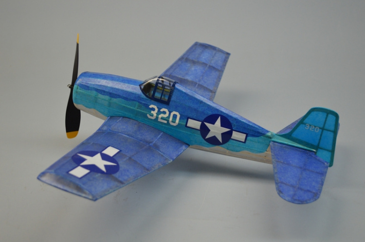 F6F Hellcat 457mm Träbyggsats