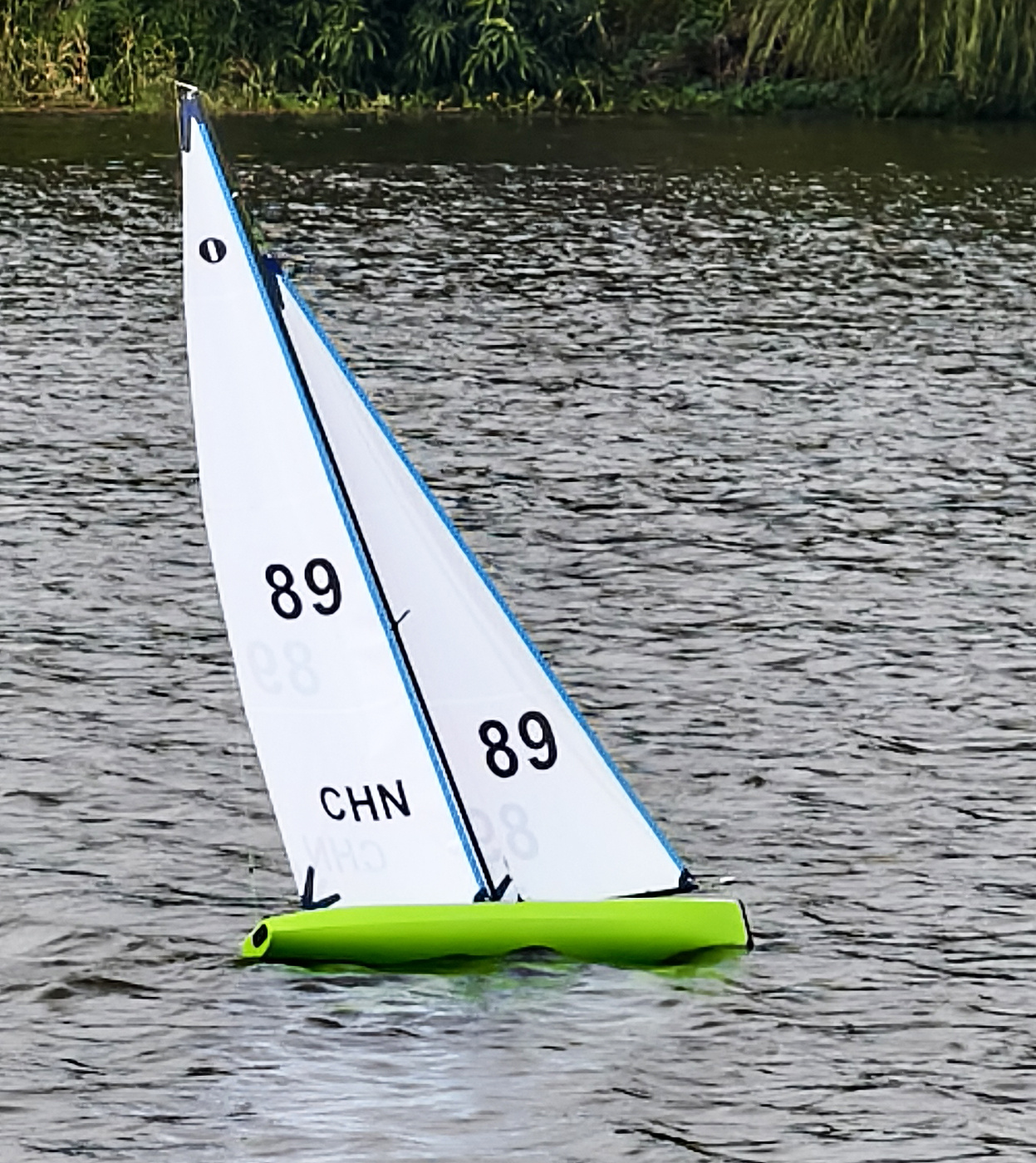 Joysway Segelbåt Mint IOM PNP Pearl Grön