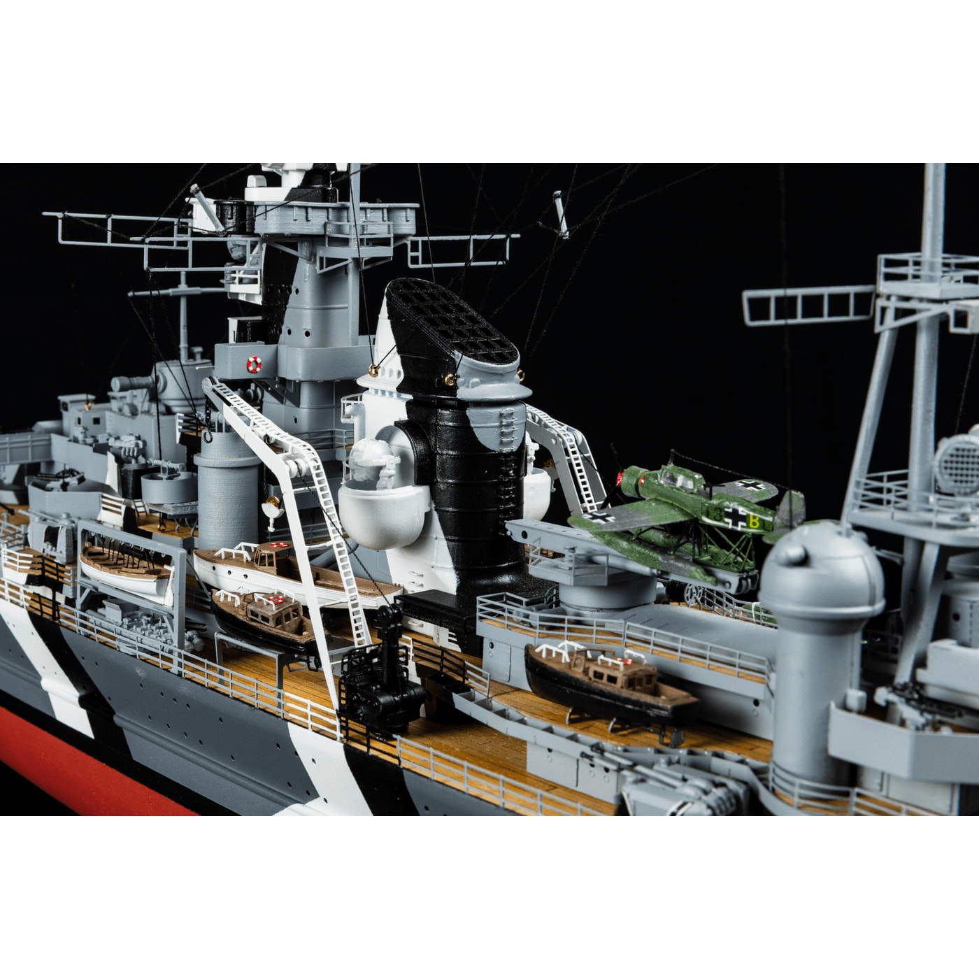 OcCre Prinz Eugen 1/200 WW2 Kryssare 1070mm
