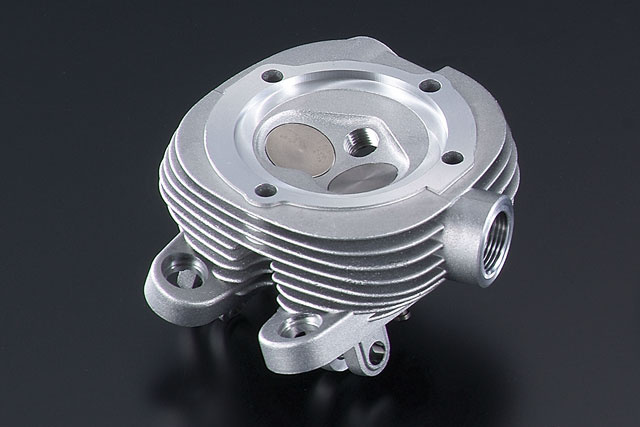 O.S. FS-95V 15.59cc 4-Takts Flygmotor med Ljuddämpare