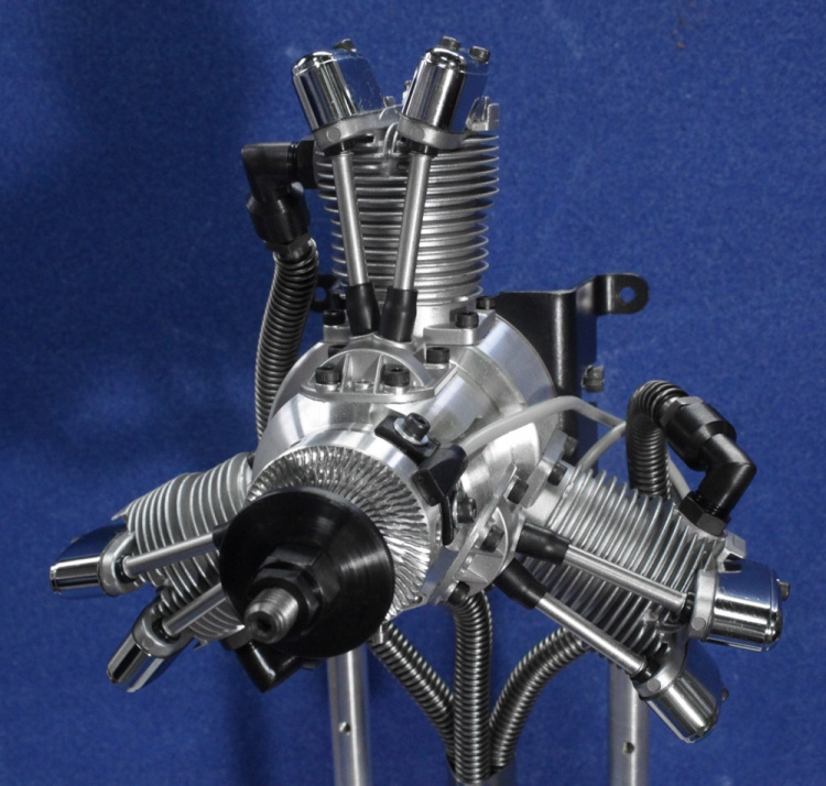 Saito FG-33R3 33cc 4-takts 3-cyl Stjärnmotor Bensin