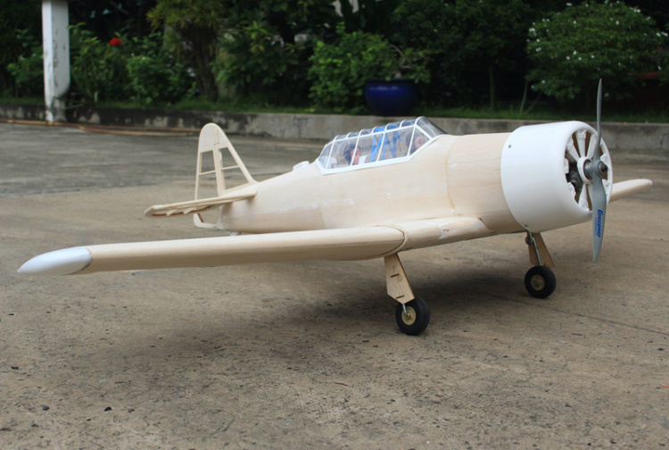 AT-6 Texan Master Scale Edition Byggsats 10-15 cc,1810mm spännvidd