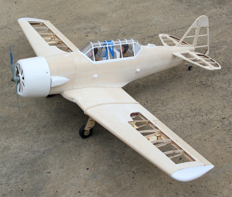 AT-6 Texan Master Scale Edition Byggsats 10-15 cc,1810mm spännvidd
