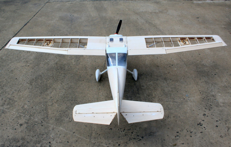 Seagull Cessna 152 Master Scale Edition Aerobat Byggsats 203cm