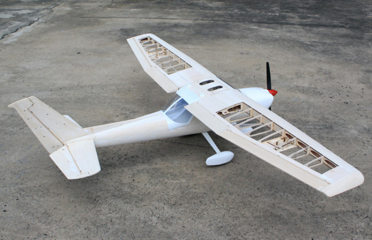 Seagull Cessna 152 Master Scale Edition Aerobat Byggsats 203cm
