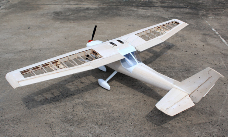 Seagull Cessna 152 Master Scale Edition Aerobat Byggsats 203cm