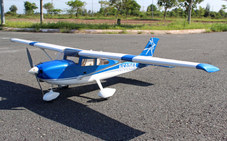 Cessna Turbo Skylane 182 1745mm 46-55 ARF Pearl Blå