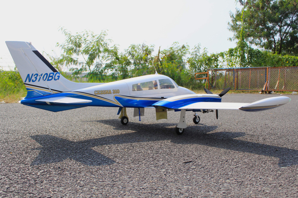 Seagull Giant Cessna 310 Twin Engine 15-20cc 2058mm ARF