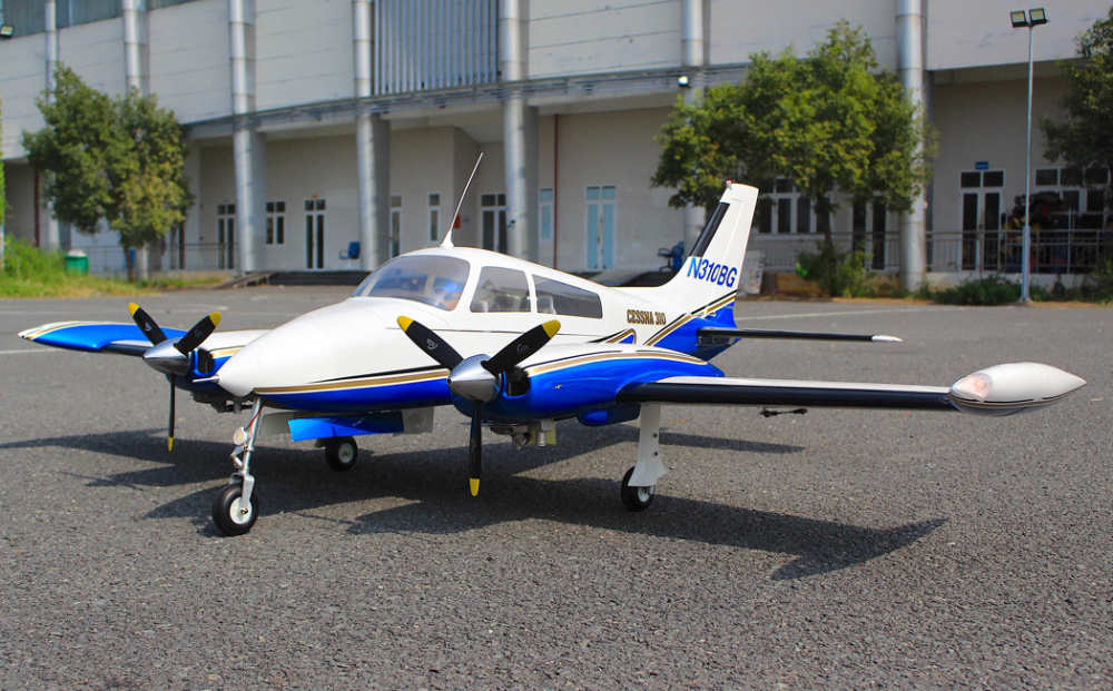 Seagull Giant Cessna 310 Twin Engine 15-20cc 2058mm ARF