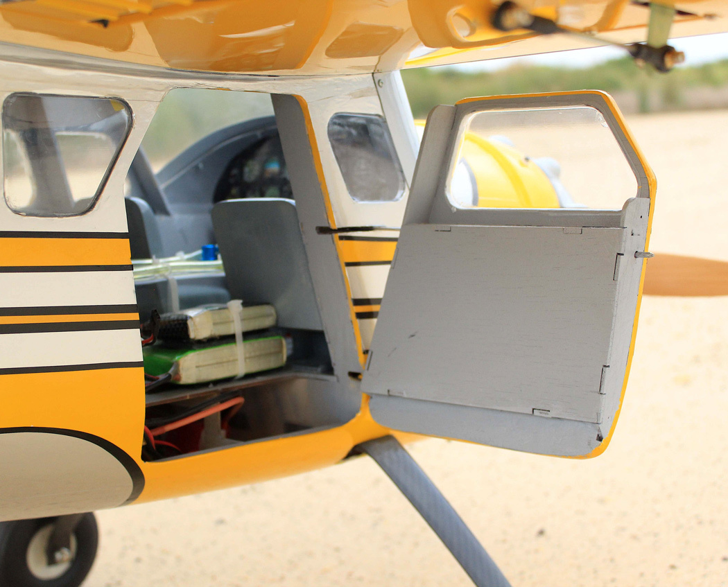 Cessna 195 ARF 2250mm spv 35-50cc