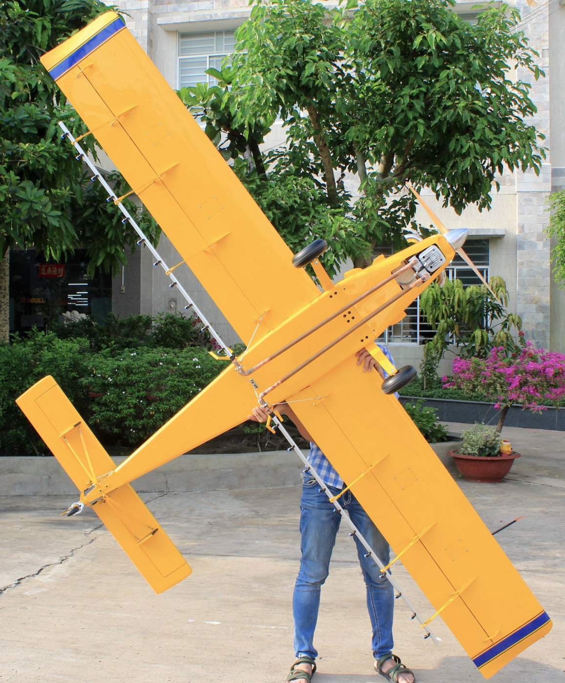 Seagull Air Tractor AT-802A Spraybar