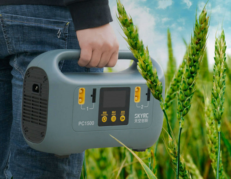 SkyRC PC1500 Laddare LiPo/LiHV 12S/14S 9A/25A 1500W 220AC