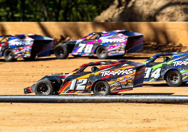 Traxxas Slash Mudboss BL-2s 1/10 Grön