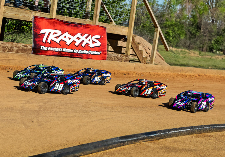 Traxxas Slash Mudboss BL-2s 1/10 Pink