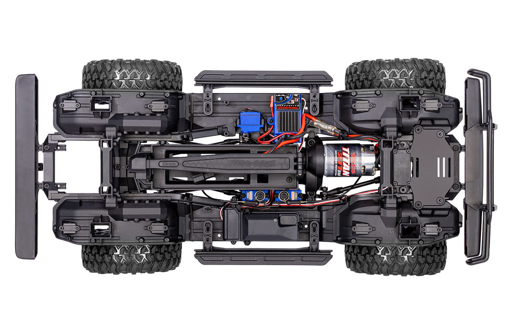 TRX-4 Nissan Pathfinder Silver RTR