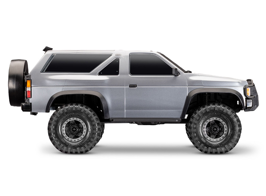 TRX-4 Nissan Pathfinder Silver RTR