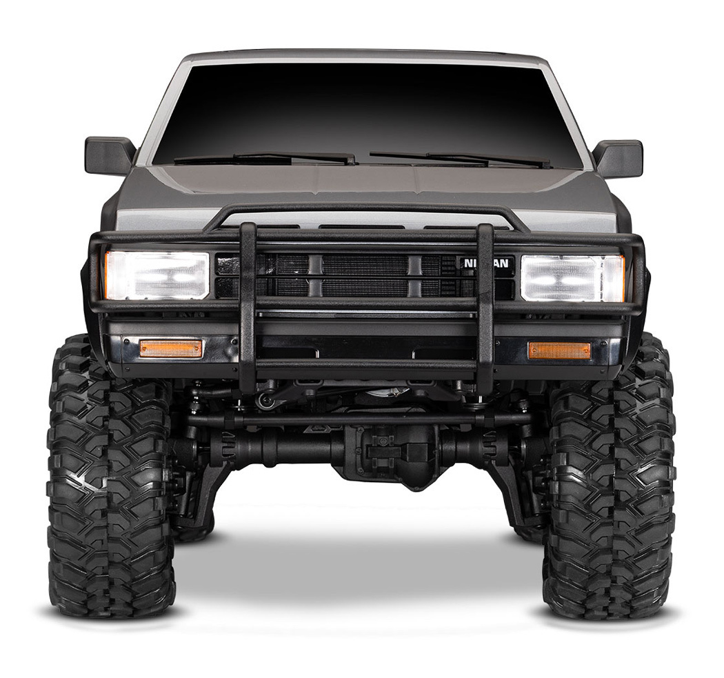 TRX-4 Nissan Pathfinder Silver RTR