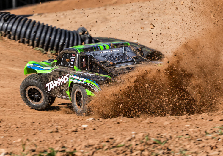 Traxxas Slash 2WD BL-2s 1/10 Grön