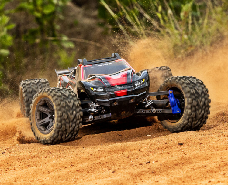 Traxxas Rustler 4WD BL-2s 1/10 Röd