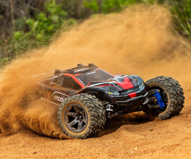 Traxxas Rustler 4WD BL-2s 1/10 Röd