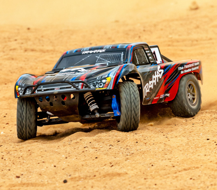 Traxxas Slash 4WD BL-2s 1/10 Röd