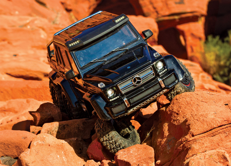 Traxxas TRX-6 Mercedes-Benz G63 AMG 6X6 Clipless Svart
