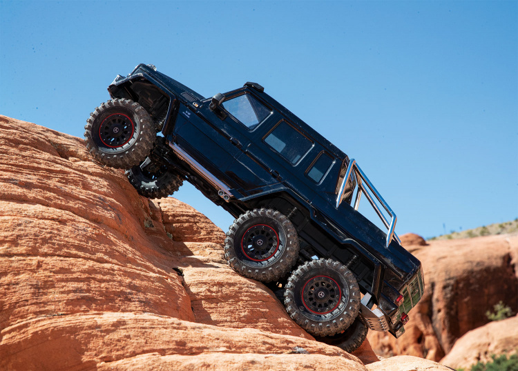 Traxxas TRX-6 Mercedes-Benz G63 AMG 6X6 Clipless Svart