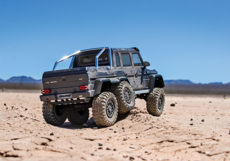 Traxxas TRX-6 Mercedes-Benz G63 AMG 6X6 Clipless Svart