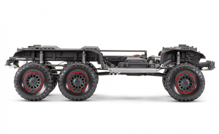 Traxxas TRX-6 Mercedes-Benz G63 AMG 6X6 Clipless Silver