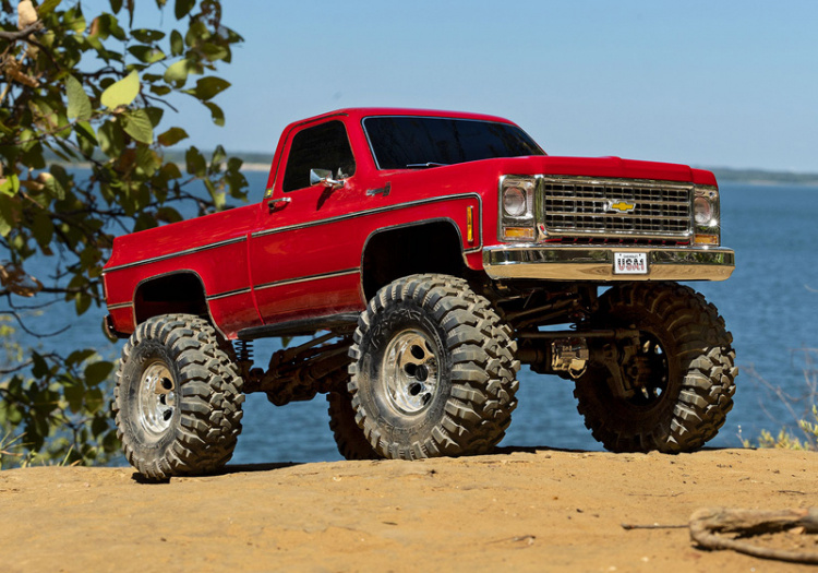 Traxxas TRX-4 Chevrolet K10 High Trail 4WD 1/10 Röd