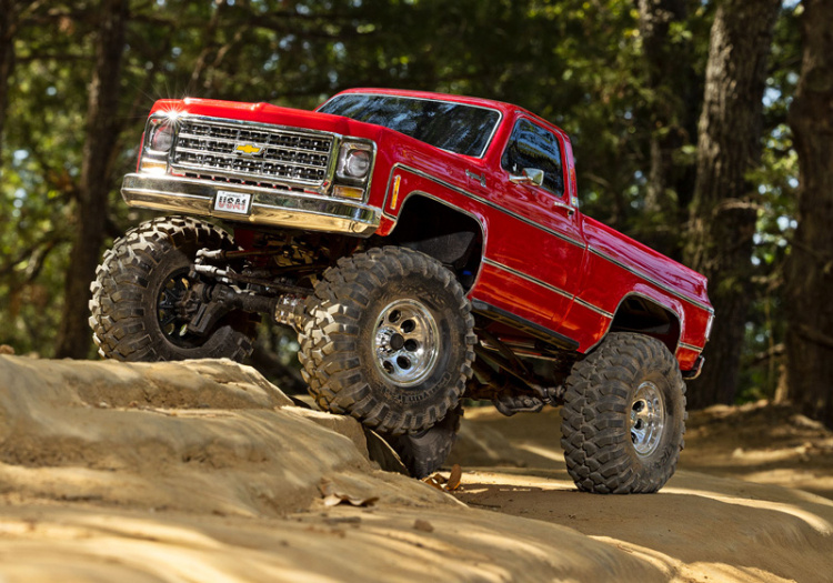 Traxxas TRX-4 Chevrolet K10 High Trail 4WD 1/10 Röd