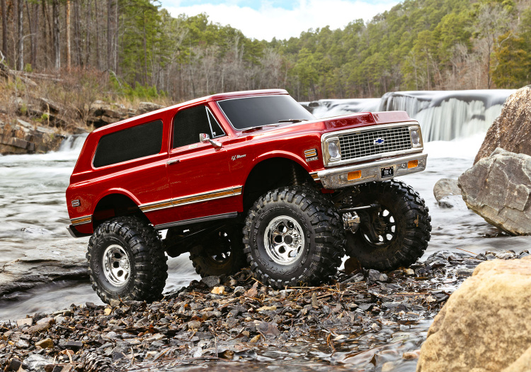Traxxas TRX-4 1972 Blazer High Trail 4WD 1/10 Röd