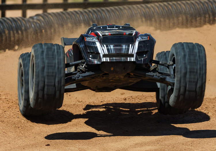 Traxxas Sledge 1/8 Truck 6s Belted Röd