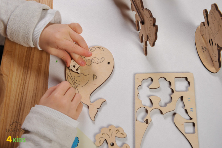 Ugears Val (för barn)