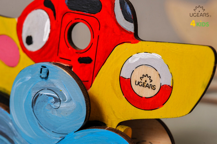 Ugears Ångbåt (för barn)