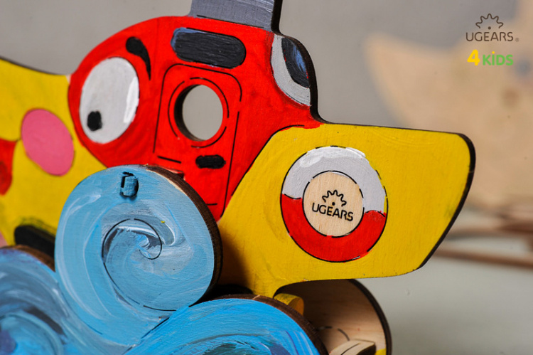 Ugears Ångbåt (för barn)