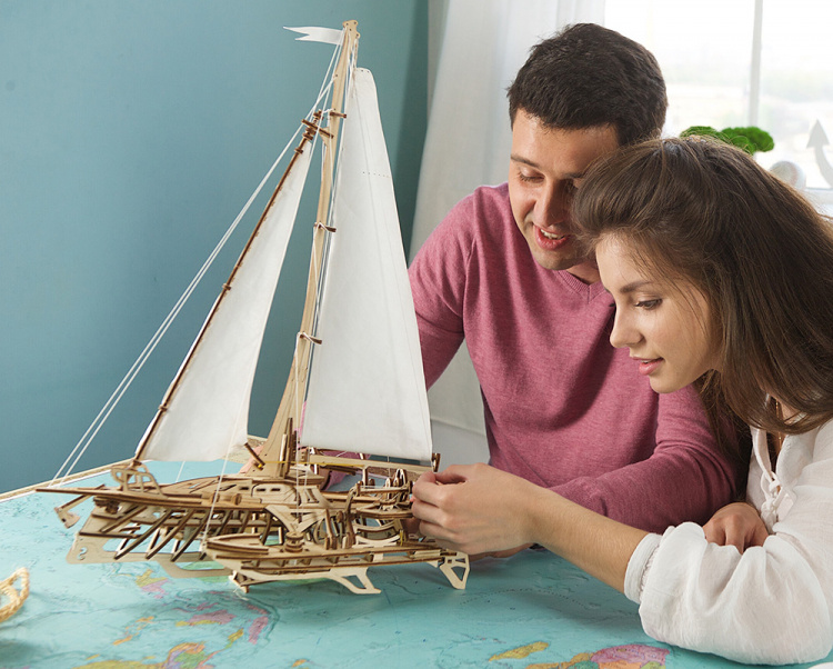 Ugears Trimaran Merihobus