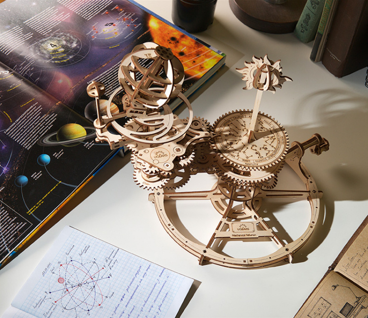 Ugears Mechanical Tellurion
