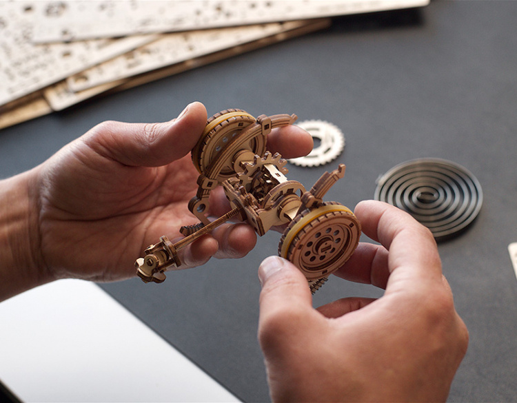 Ugears Pickup Lumberjack