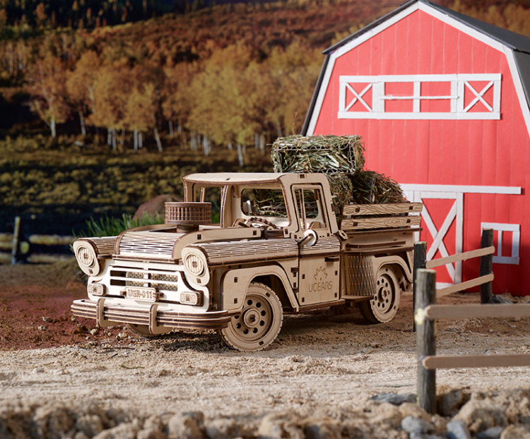 Ugears Pickup Lumberjack