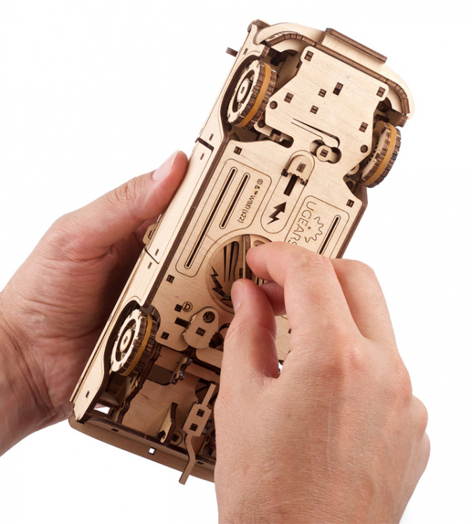 Ugears Flying Ford Anglia Harry Potter